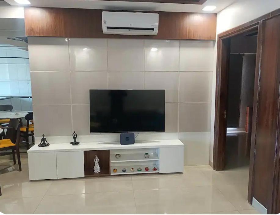 Homistay 1 Bhk Панчкула Екстериор снимка